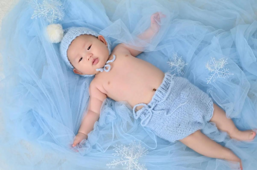 长宁宝宝流黄鼻涕打喷嚏